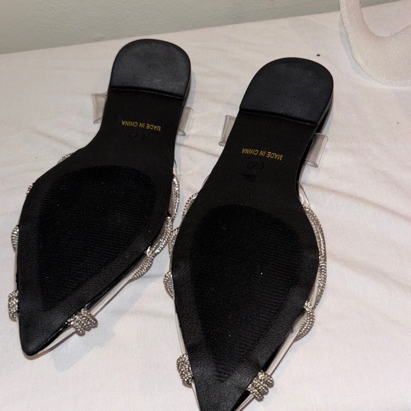 Glaze Women's Black and Silver flats - Picture 3 of 3